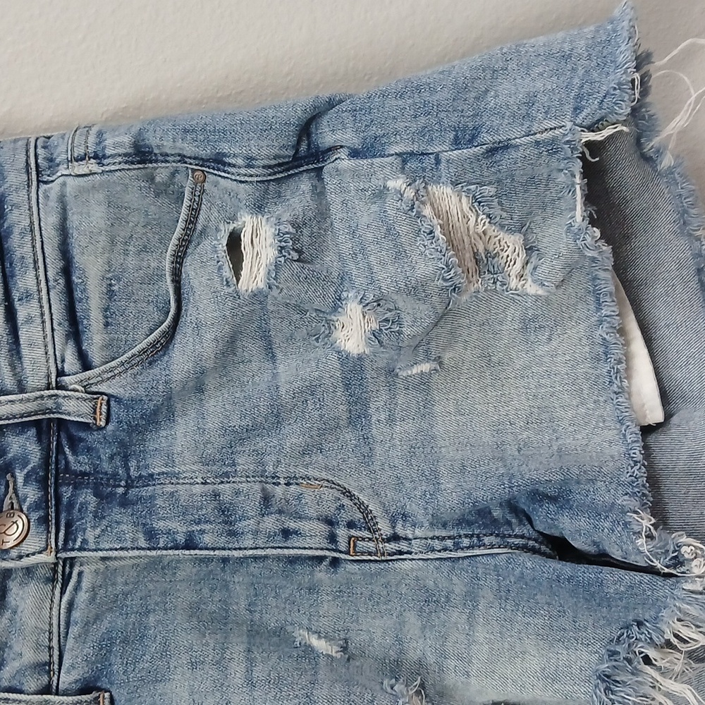 Treasure & Bond foster boyfriend High Rise distressed denim shorts Size 24 - Picture 2 of 7